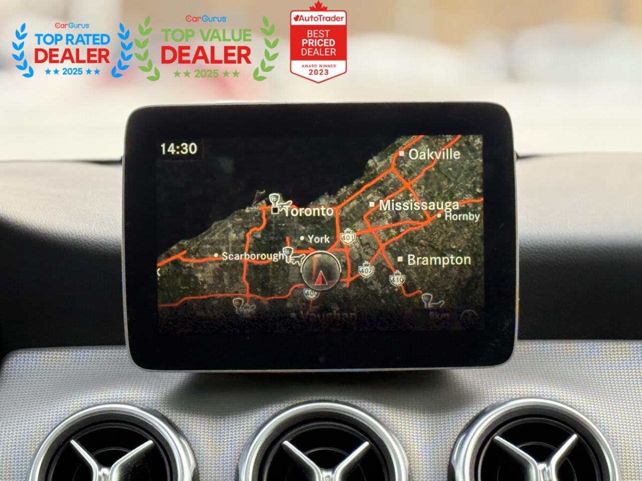 2018 Mercedes-Benz GLA 250 | PREMIUM | PANO | NAVI | BACK UP CAMERA Photo