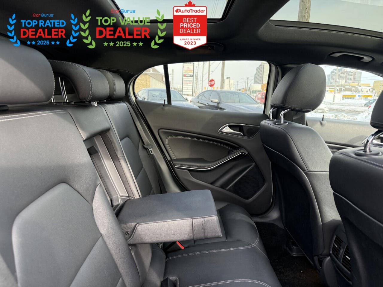 2018 Mercedes-Benz GLA 250 | PREMIUM | PANO | NAVI | BACK UP CAMERA Photo