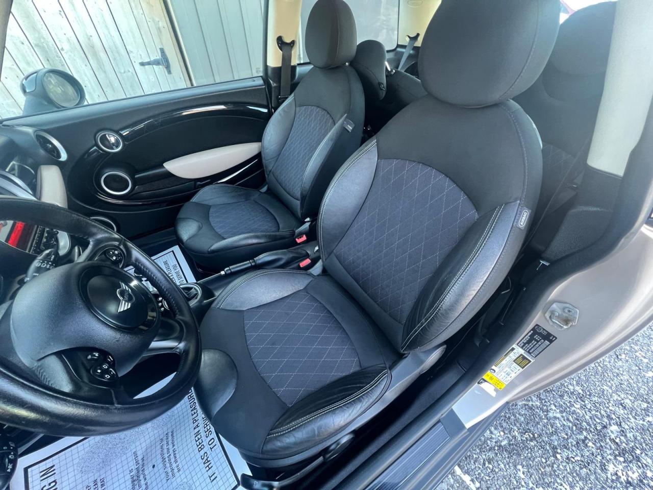 2013 MINI Cooper Hardtop CPE Photo