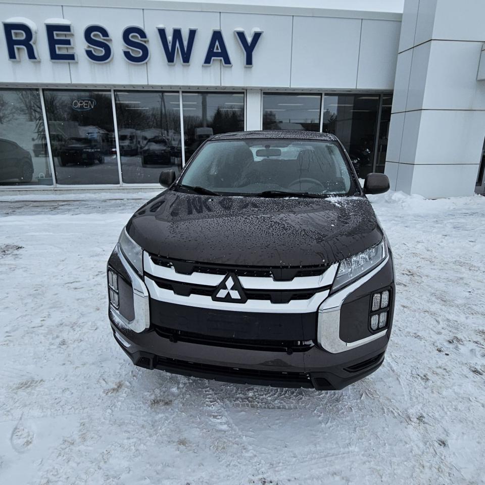 2020 Mitsubishi RVR RVR, HEATED SEAST, ALL WHEEL DRIVE, AS TRADED! Photo1