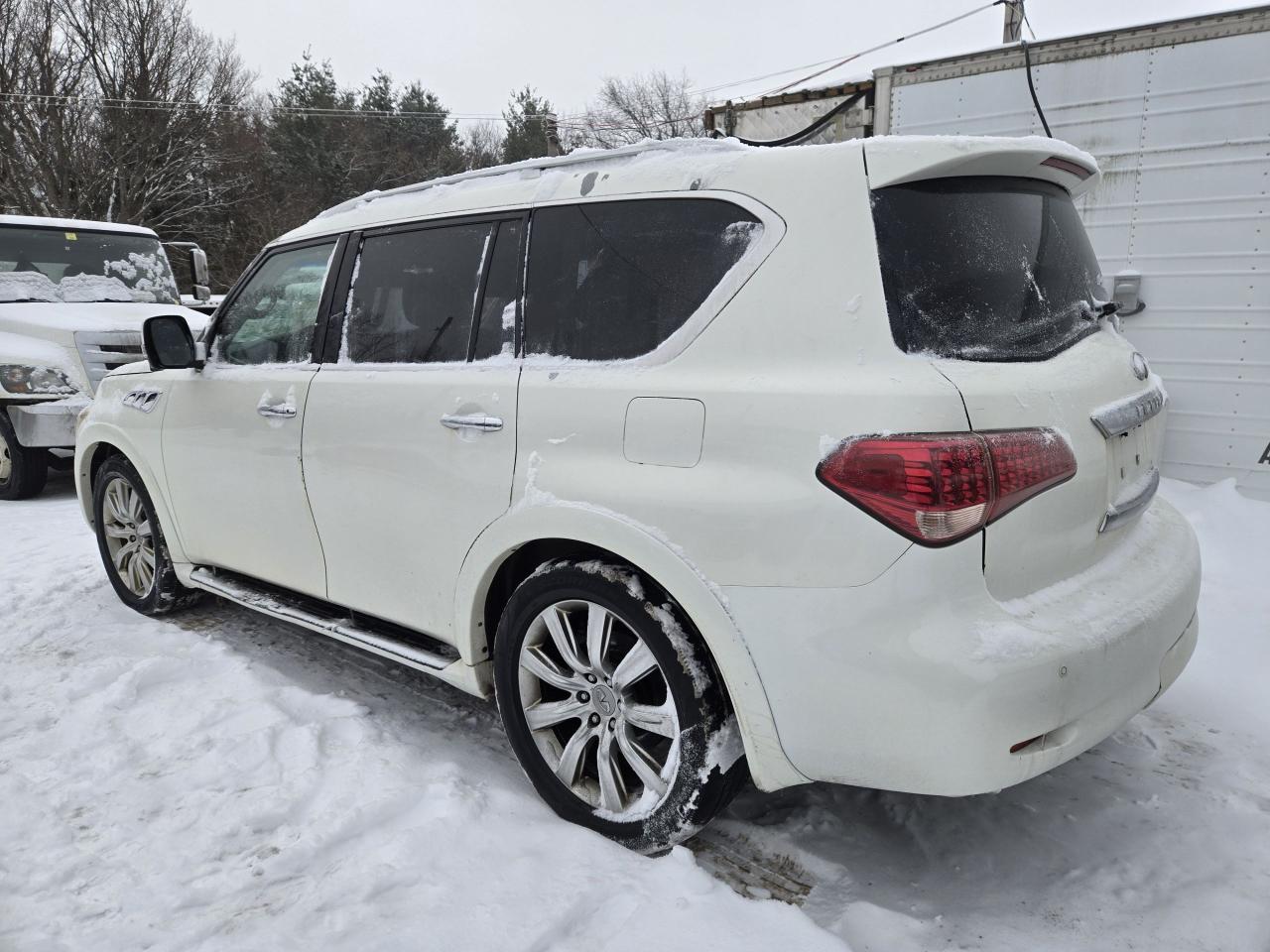 2011 Infiniti QX56 7-Passenger - Photo #6