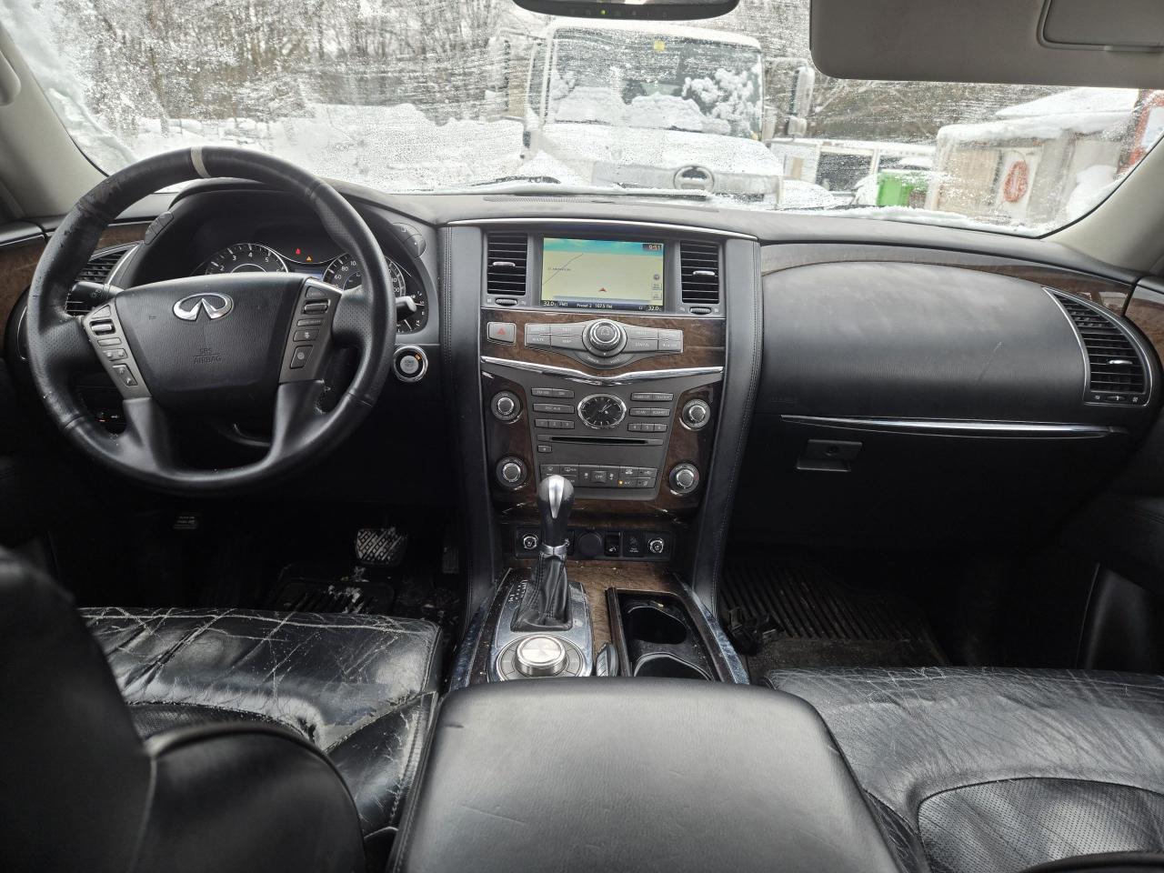 2011 Infiniti QX56 7-Passenger - Photo #11