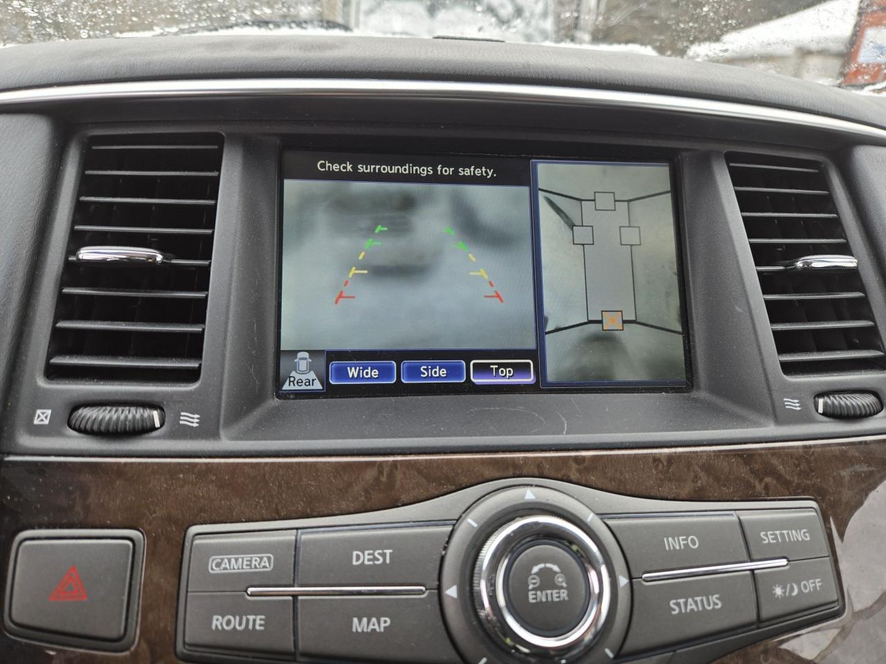 2011 Infiniti QX56 7-Passenger - Photo #14