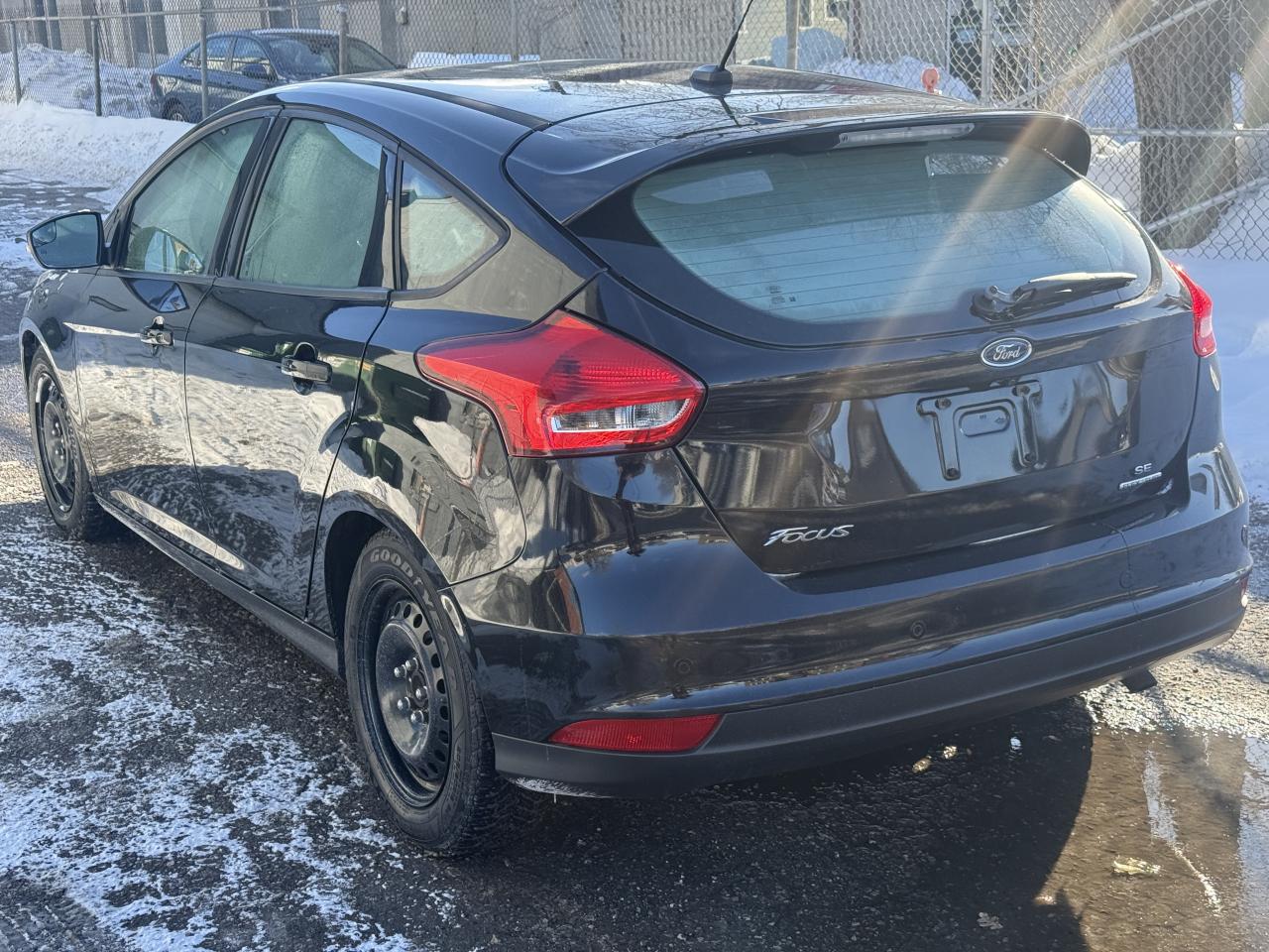 2016 Ford Focus SE Photo