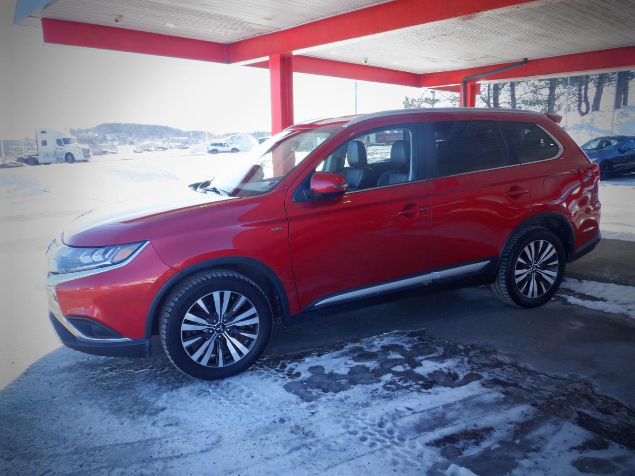 2019 Mitsubishi Outlander GT - Photo #1