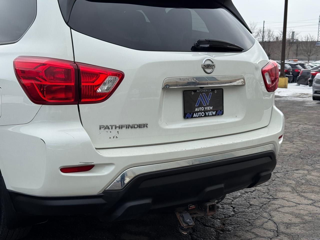 2018 Nissan Pathfinder S **7 PASSENGER**CLEAN CARFAX** Photo