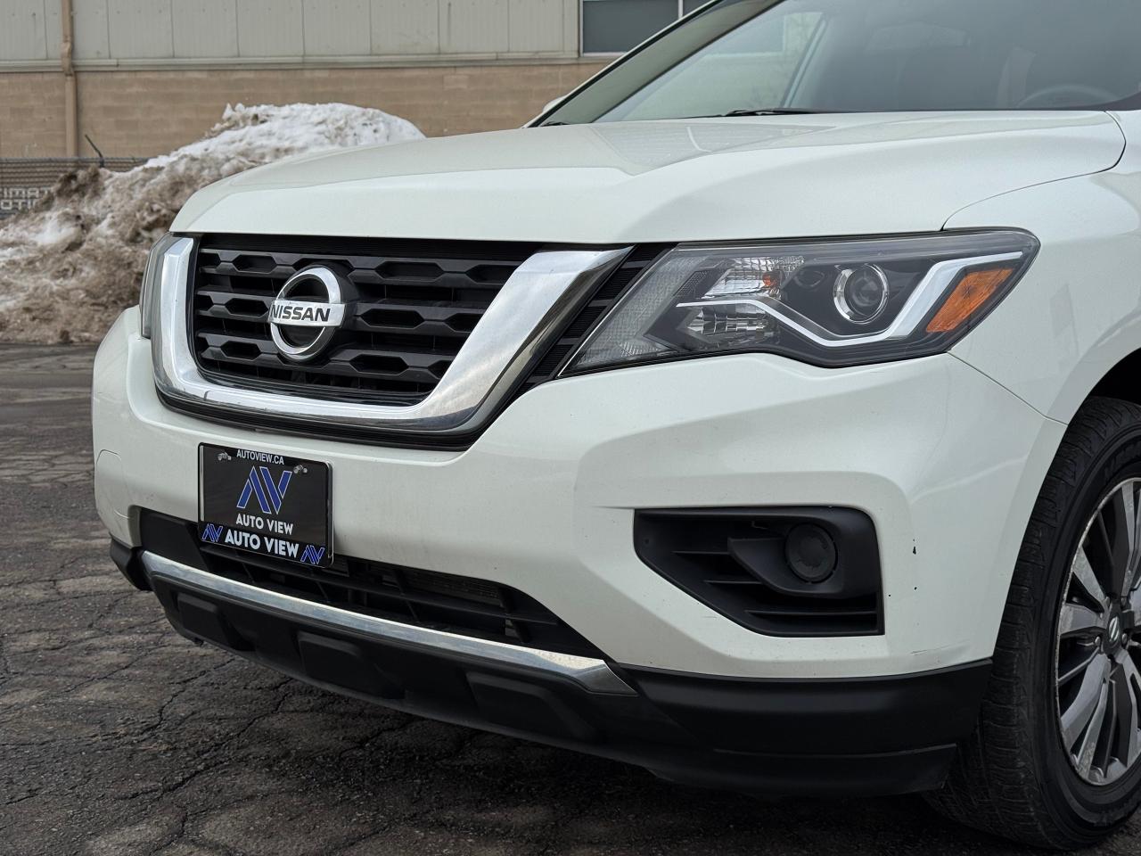 2018 Nissan Pathfinder S **7 PASSENGER**CLEAN CARFAX** Photo