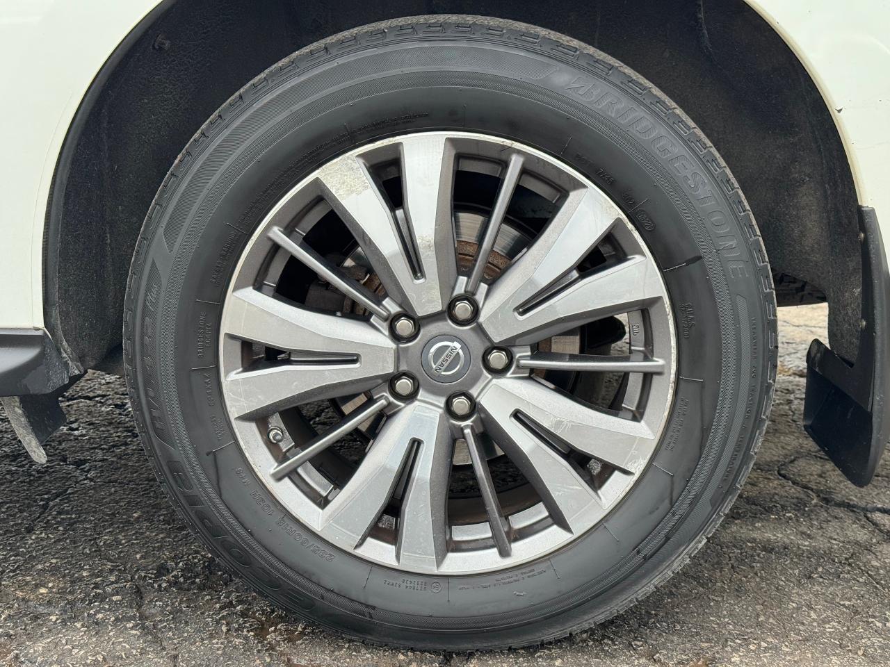 2018 Nissan Pathfinder S **7 PASSENGER**CLEAN CARFAX** Photo