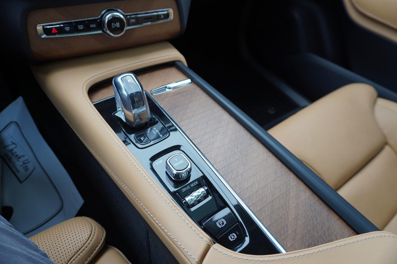 2016 Volvo XC90 T8 INSCRIPTION / 1 OWNER / NO ACCIDENTS / PHEV Photo