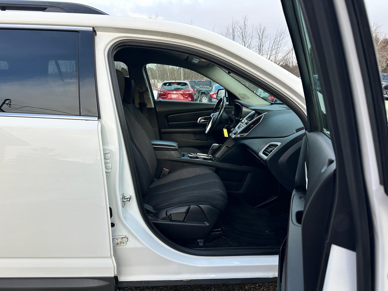 2015 GMC Terrain SLE HTD-Cloth Alloys FM/XM BackupCam Remote Start Photo