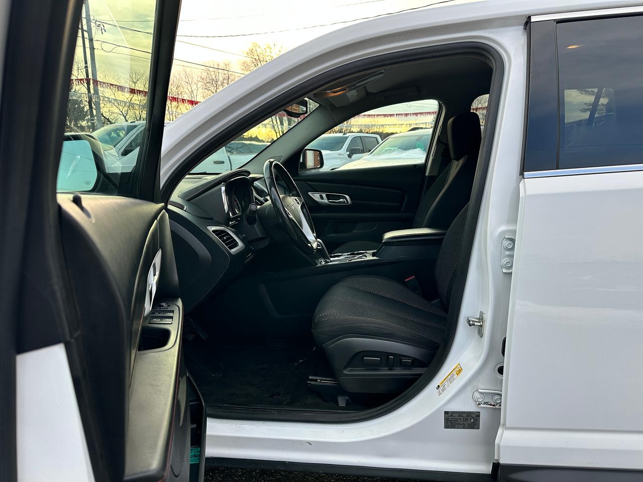 2015 GMC Terrain SLE HTD-Cloth Alloys FM/XM BackupCam Remote Start Photo