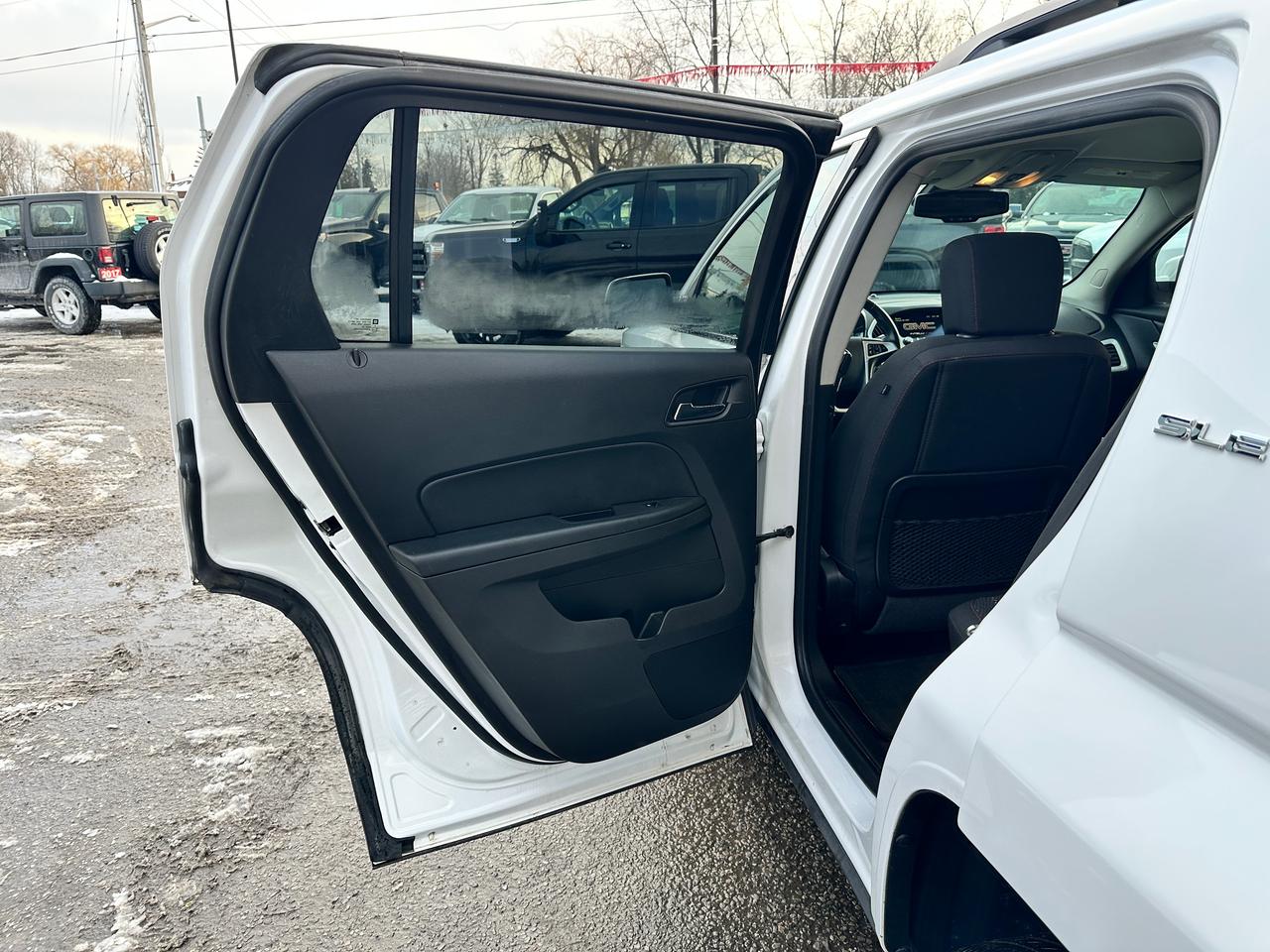 2015 GMC Terrain SLE HTD-Cloth Alloys FM/XM BackupCam Remote Start Photo