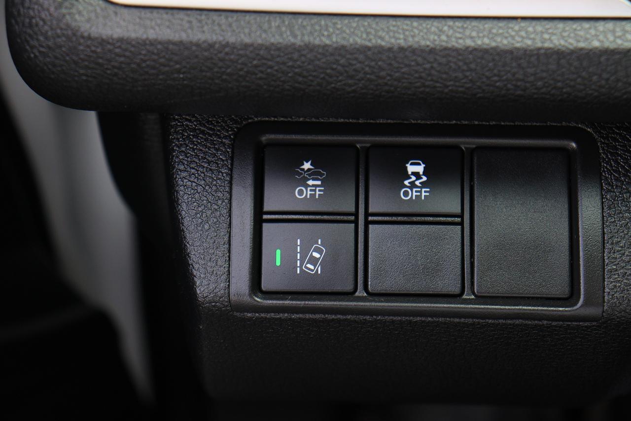 2019 Honda Civic LX | Auto | CarPlay | Cam | Power Group & More Photo