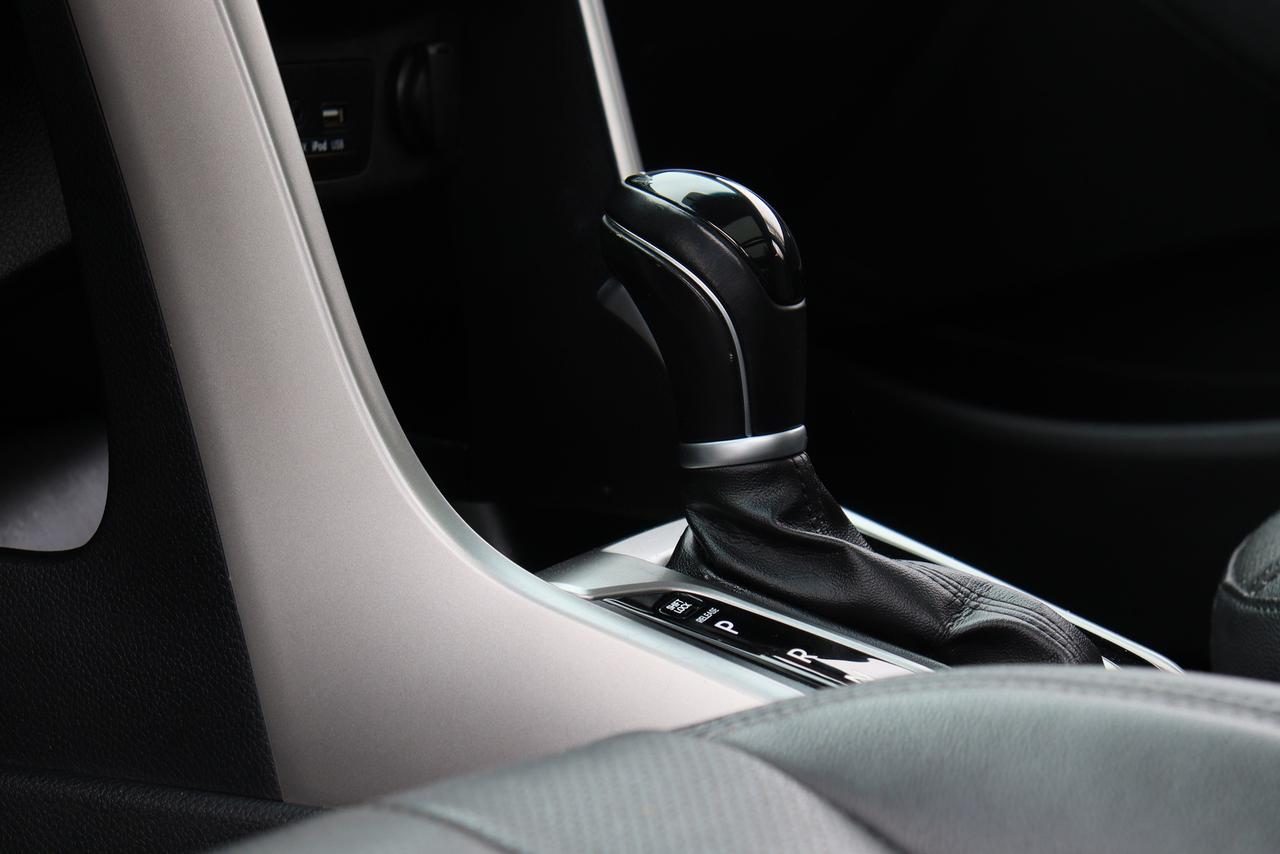 2017 Hyundai Elantra GT Limited | Auto | Leather | Roof | Nav | Cam & More Photo