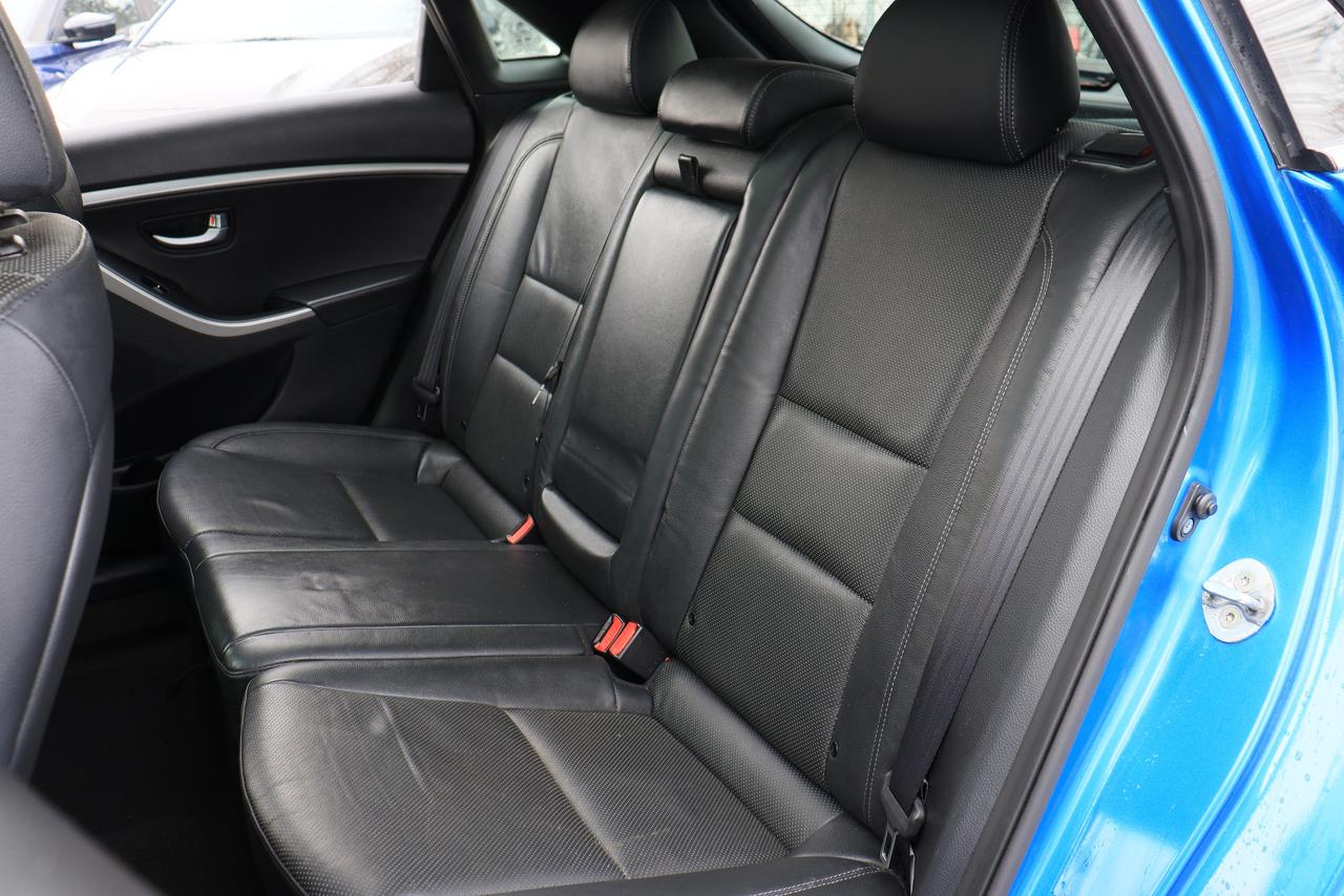 2017 Hyundai Elantra GT Limited | Auto | Leather | Roof | Nav | Cam & More Photo39