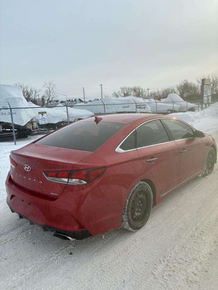 2018 Hyundai Sonata Sport | Leather | Sunroof | CarPlay | Reverse Cam Photo