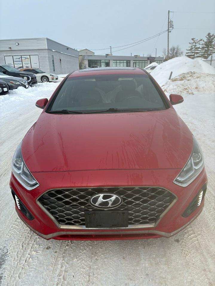 2018 Hyundai Sonata Sport | Leather | Sunroof | CarPlay | Reverse Cam Photo