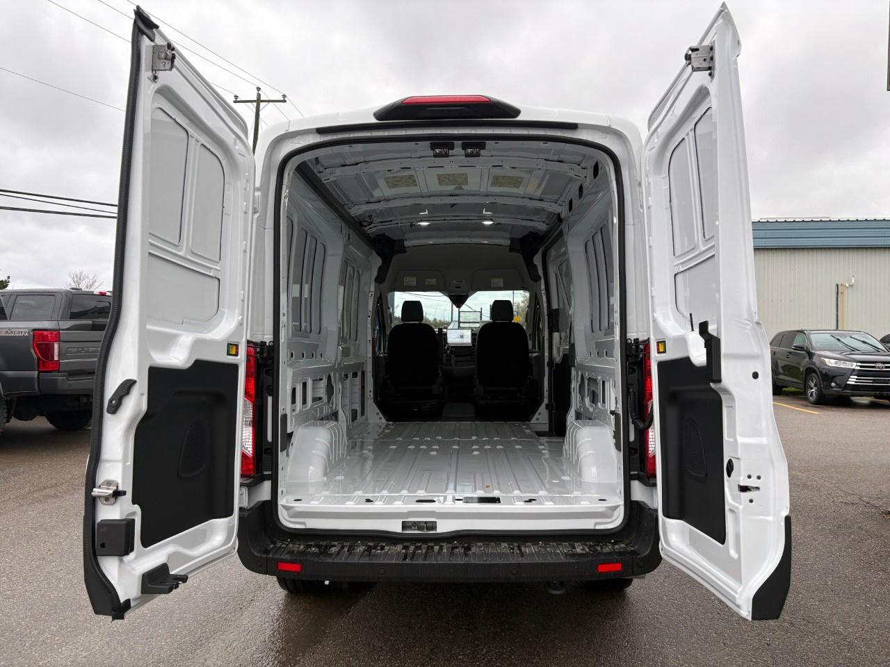 2026 Ford Transit Cargo Van T-250 148" MED RF 9070 GVWR AWD Photo