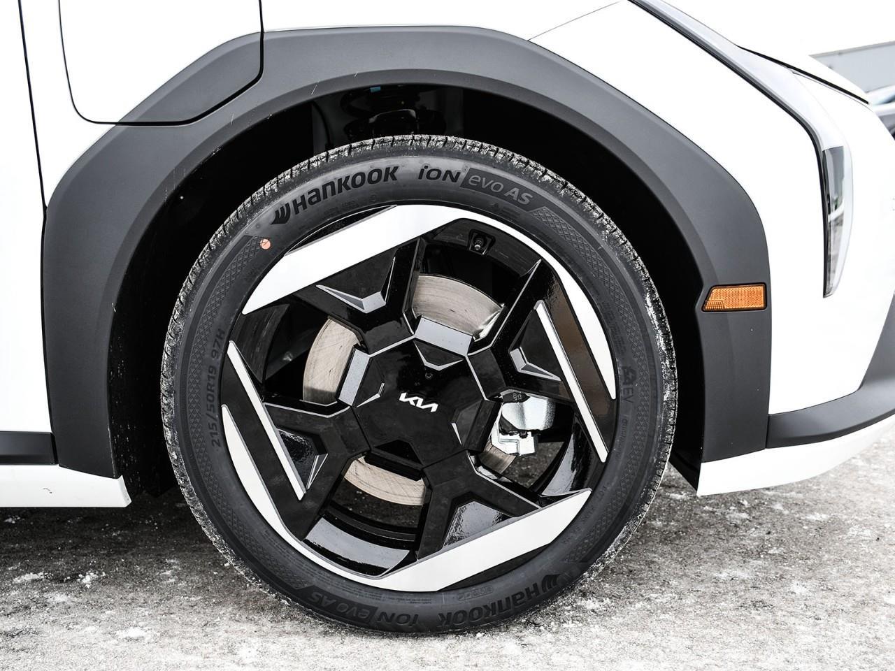 2026 Kia EV4 2026 Kia EV4 – Wind Premium Photo