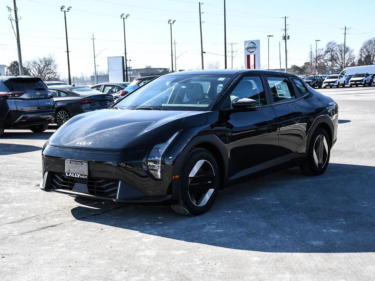 2026 Kia EV4 2026 Kia EV4 – Wind Photo