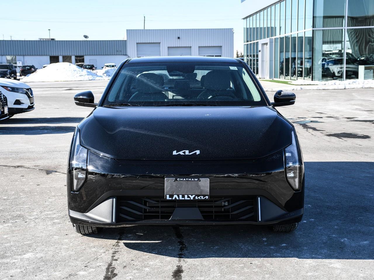 2026 Kia EV4 2026 Kia EV4 – Wind Photo