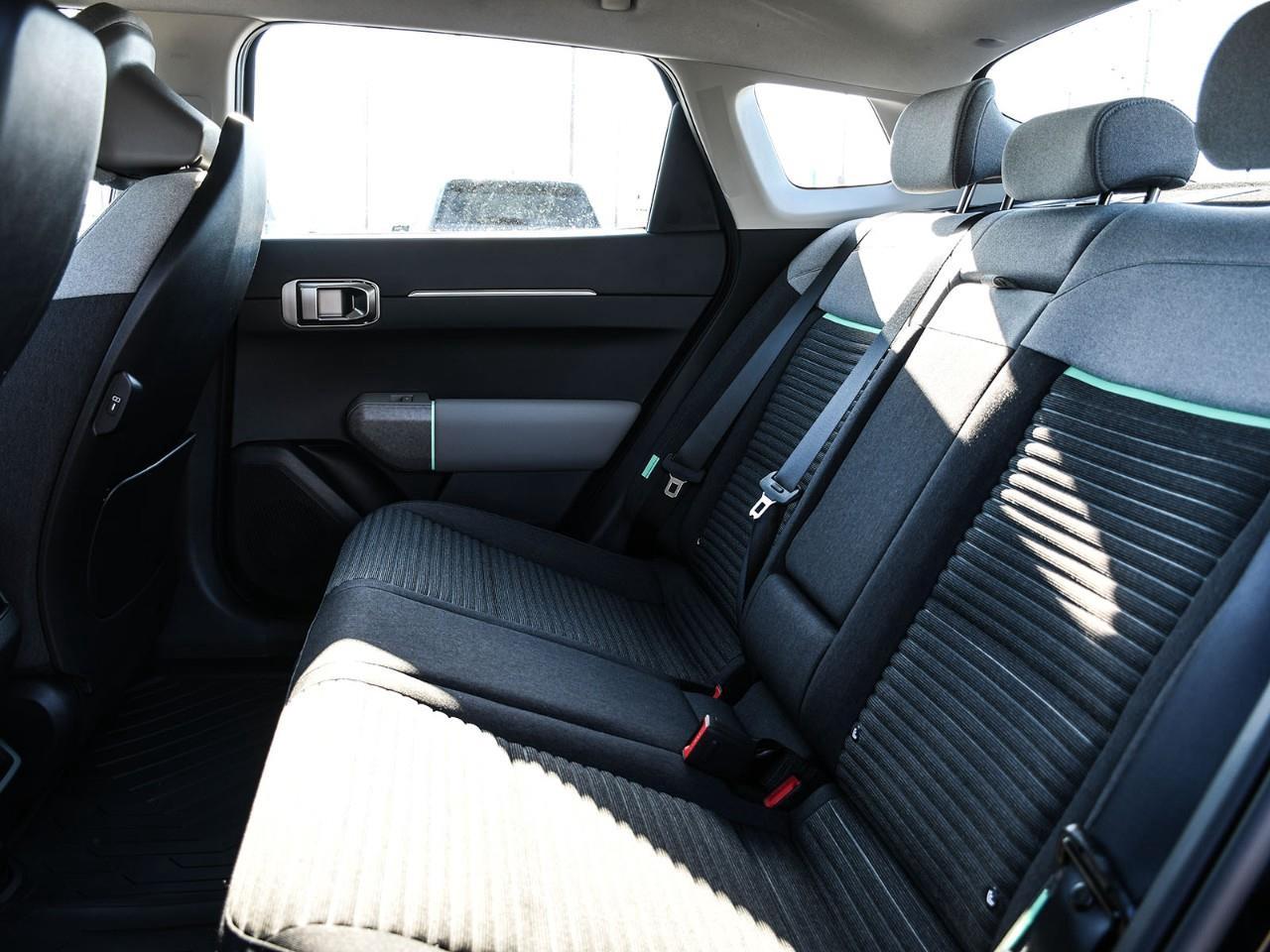 2026 Kia EV4 2026 Kia EV4 – Wind Photo