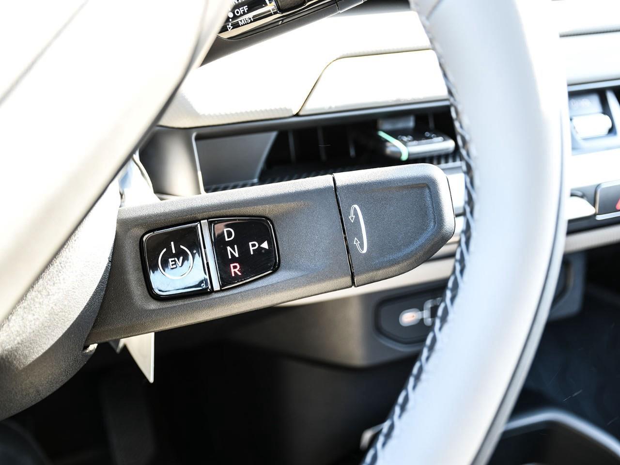 2026 Kia EV4 2026 Kia EV4 – Wind Photo