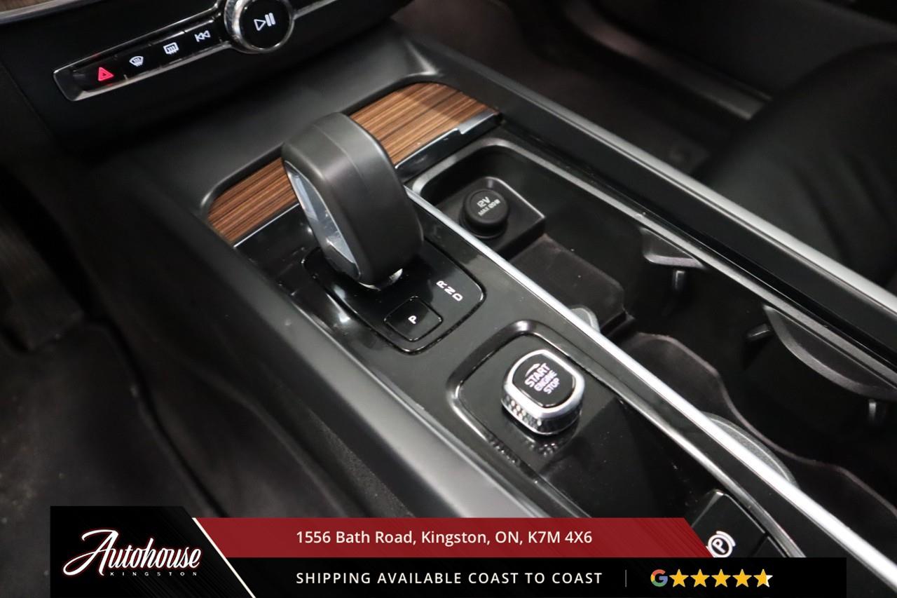 2023 Volvo XC60 B6 Plus Dark Theme GOOGLE NAVIGATION - PANORAMIC MOONROOF Photo