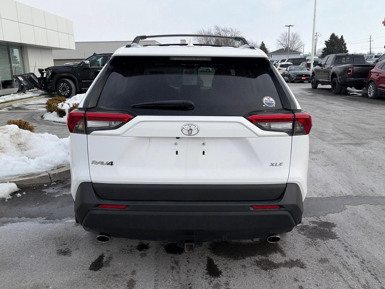 2019 Toyota RAV4 FWD XLE Photo