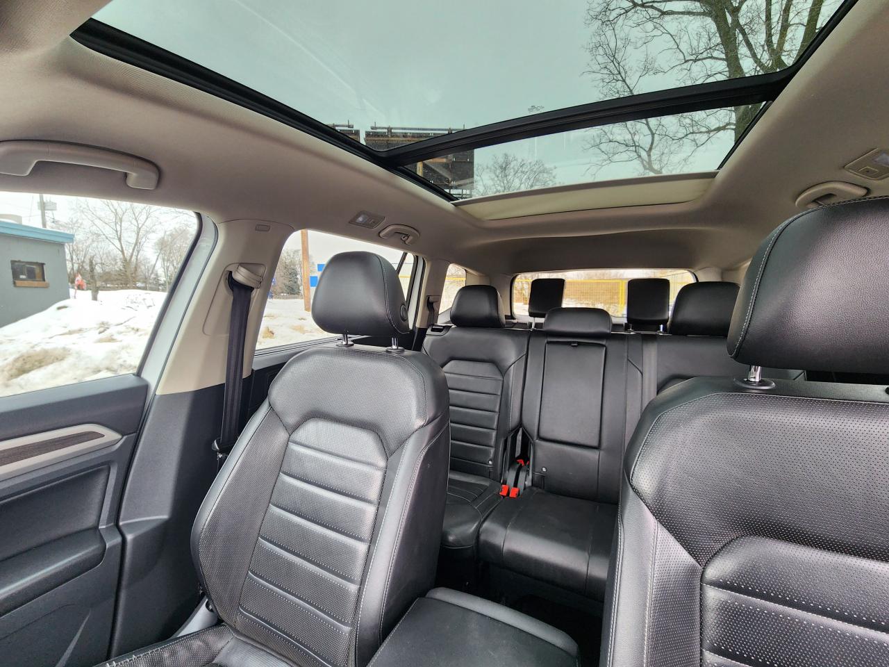 2018 Volkswagen Atlas HIGHLINE l Clean Carfax l 7 Seater l AWD l Photo