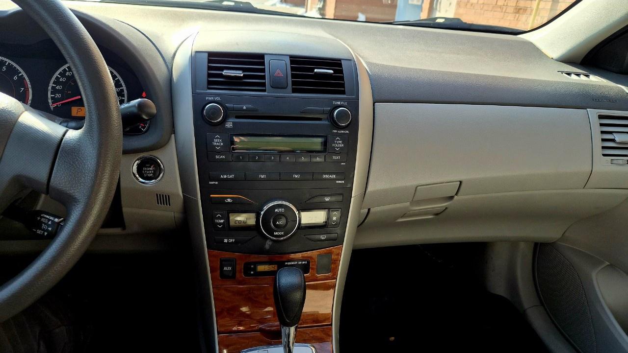 2010 Toyota Corolla 4DR SDN AUTO LE Photo