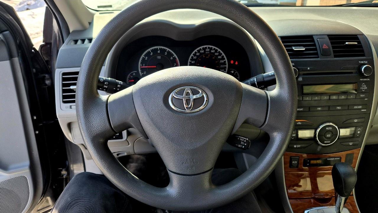 2010 Toyota Corolla 4DR SDN AUTO LE Photo