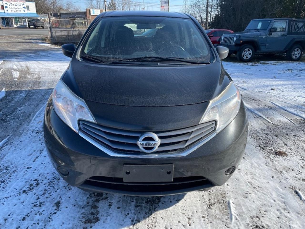 2015 Nissan Versa Note SV Photo