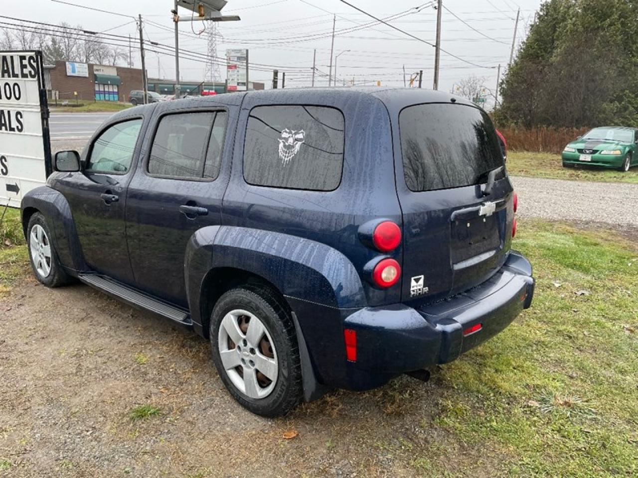2010 Chevrolet HHR LS Photo