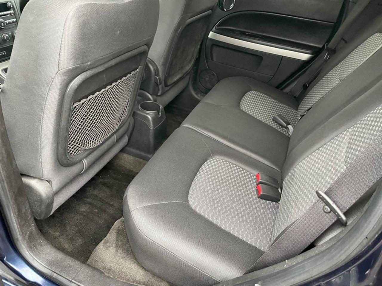 2010 Chevrolet HHR LS Photo