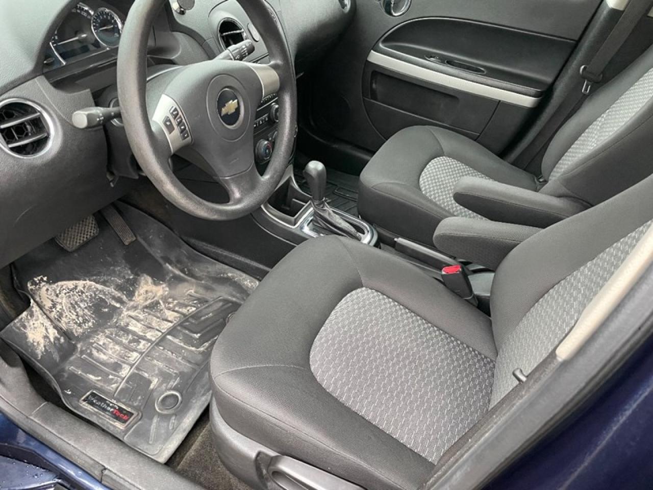 2010 Chevrolet HHR LS Photo