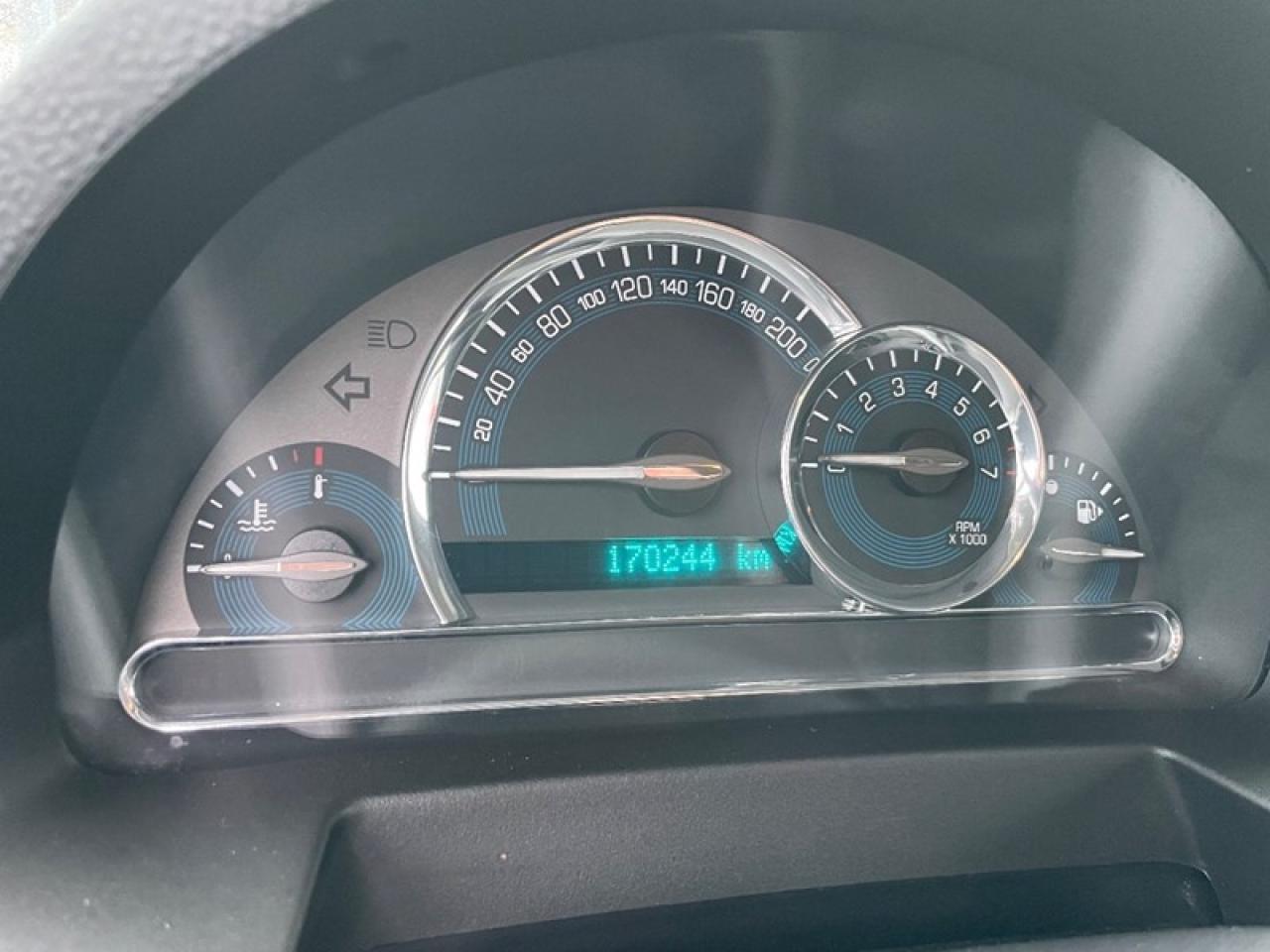 2010 Chevrolet HHR LS Photo