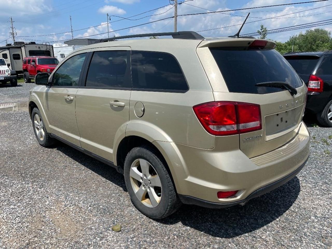 2011 Dodge Journey SXT Photo