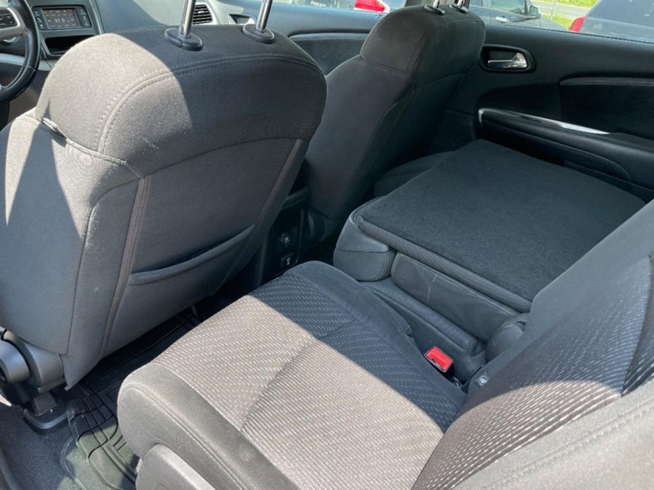 2011 Dodge Journey SXT Photo