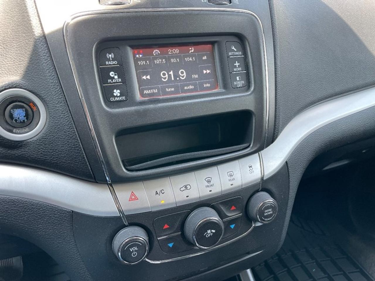 2011 Dodge Journey SXT Photo