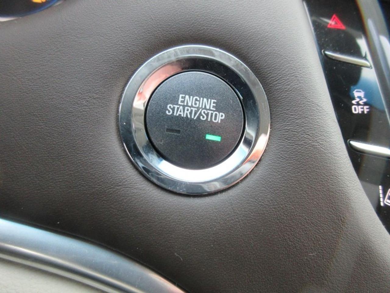 2013 Cadillac XTS Platinum Photo
