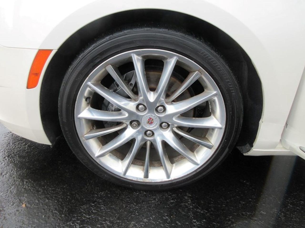 2013 Cadillac XTS Platinum Photo