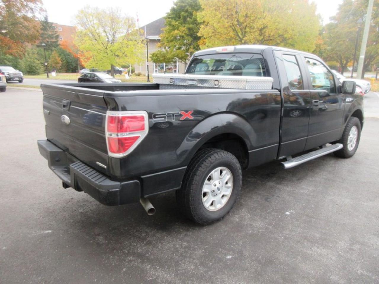2011 Ford F-150 SXT 2WD Photo