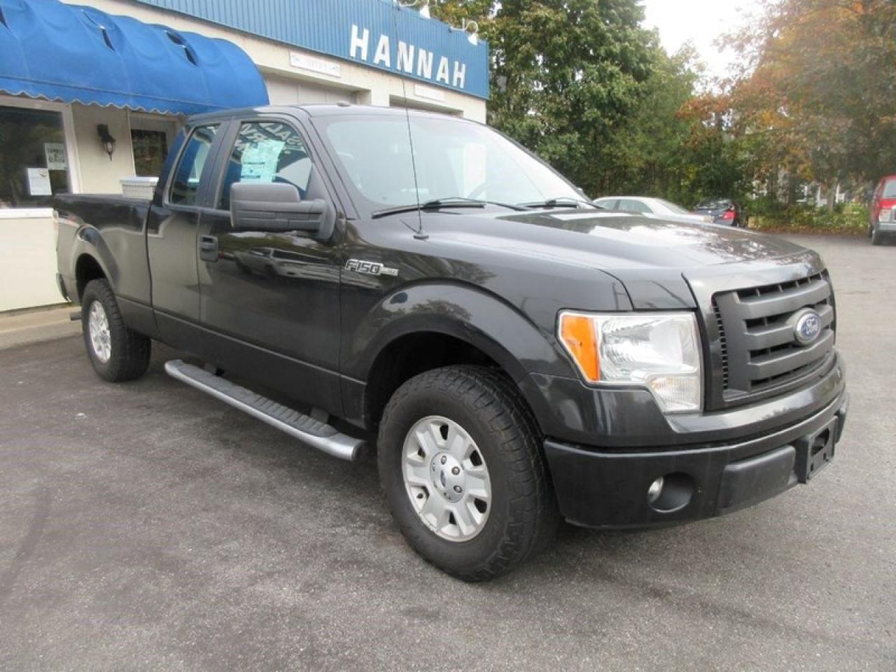 2011 Ford F-150 SXT 2WD Photo