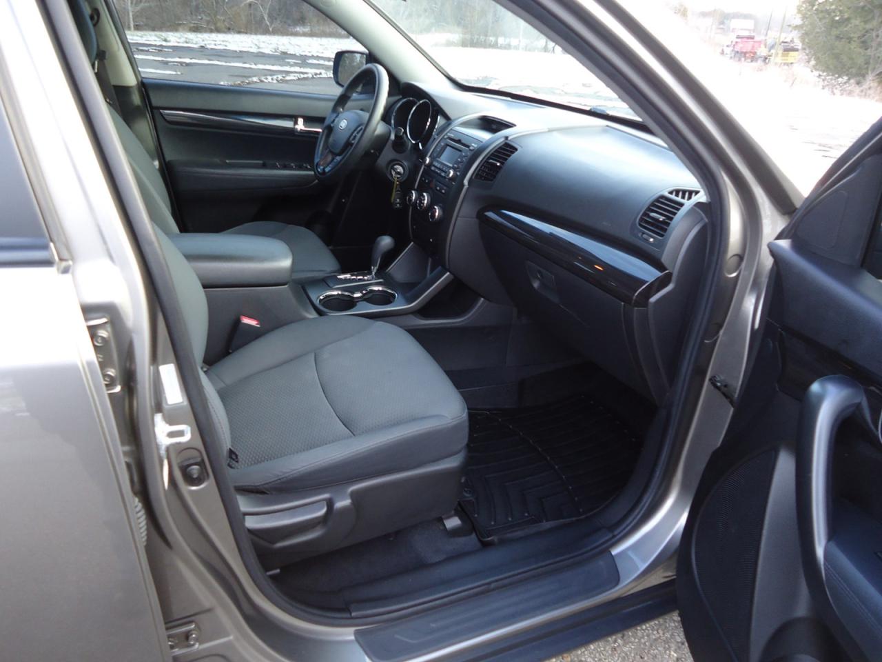 2013 Kia Sorento LX AWD Photo