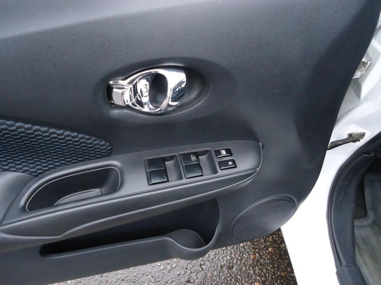 2014 Nissan Versa Note SV Photo