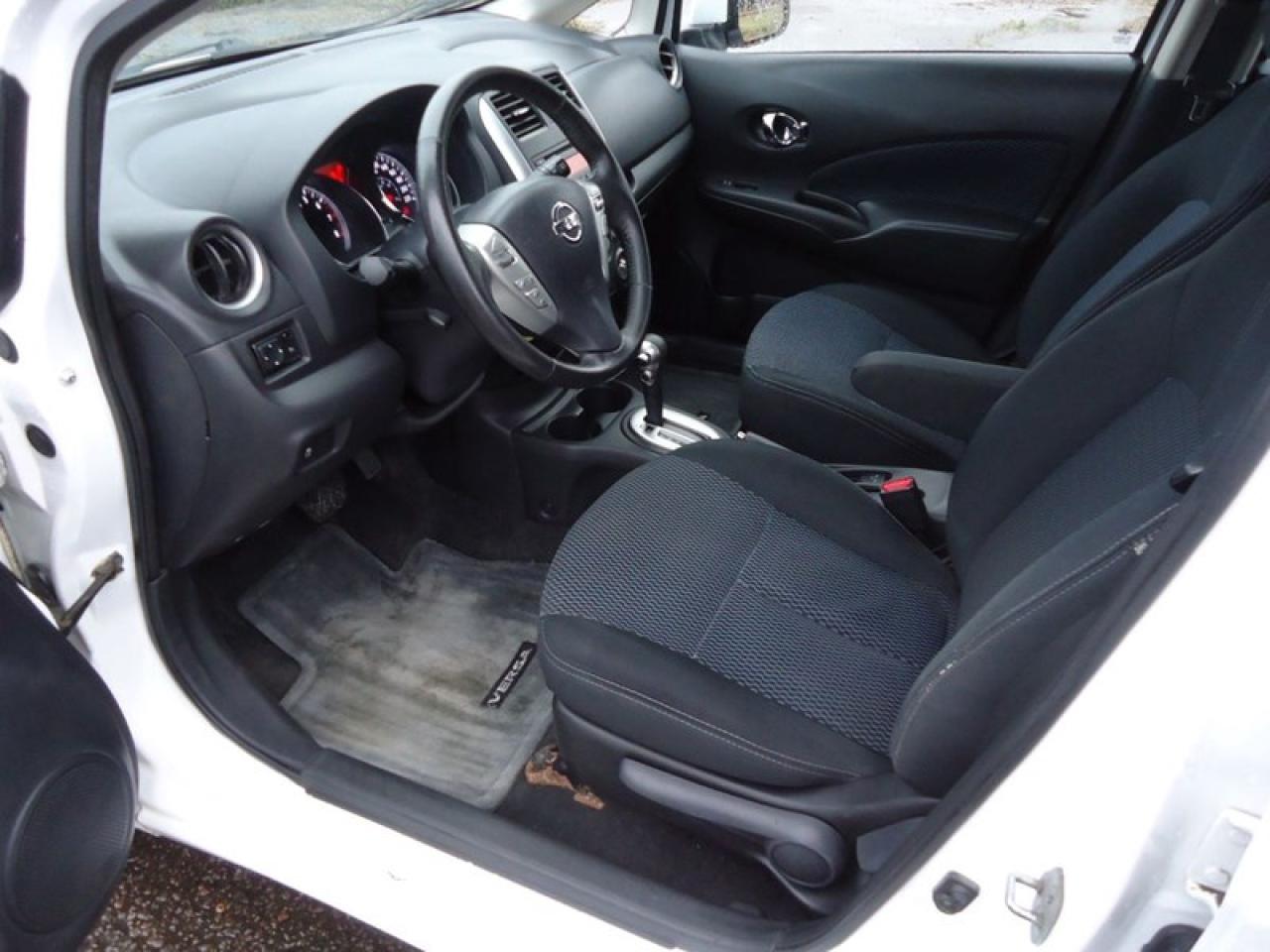 2014 Nissan Versa Note SV Photo