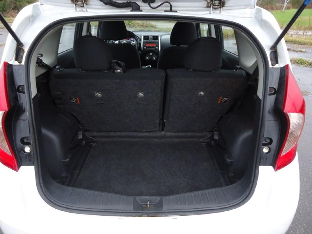 2014 Nissan Versa Note SV Photo