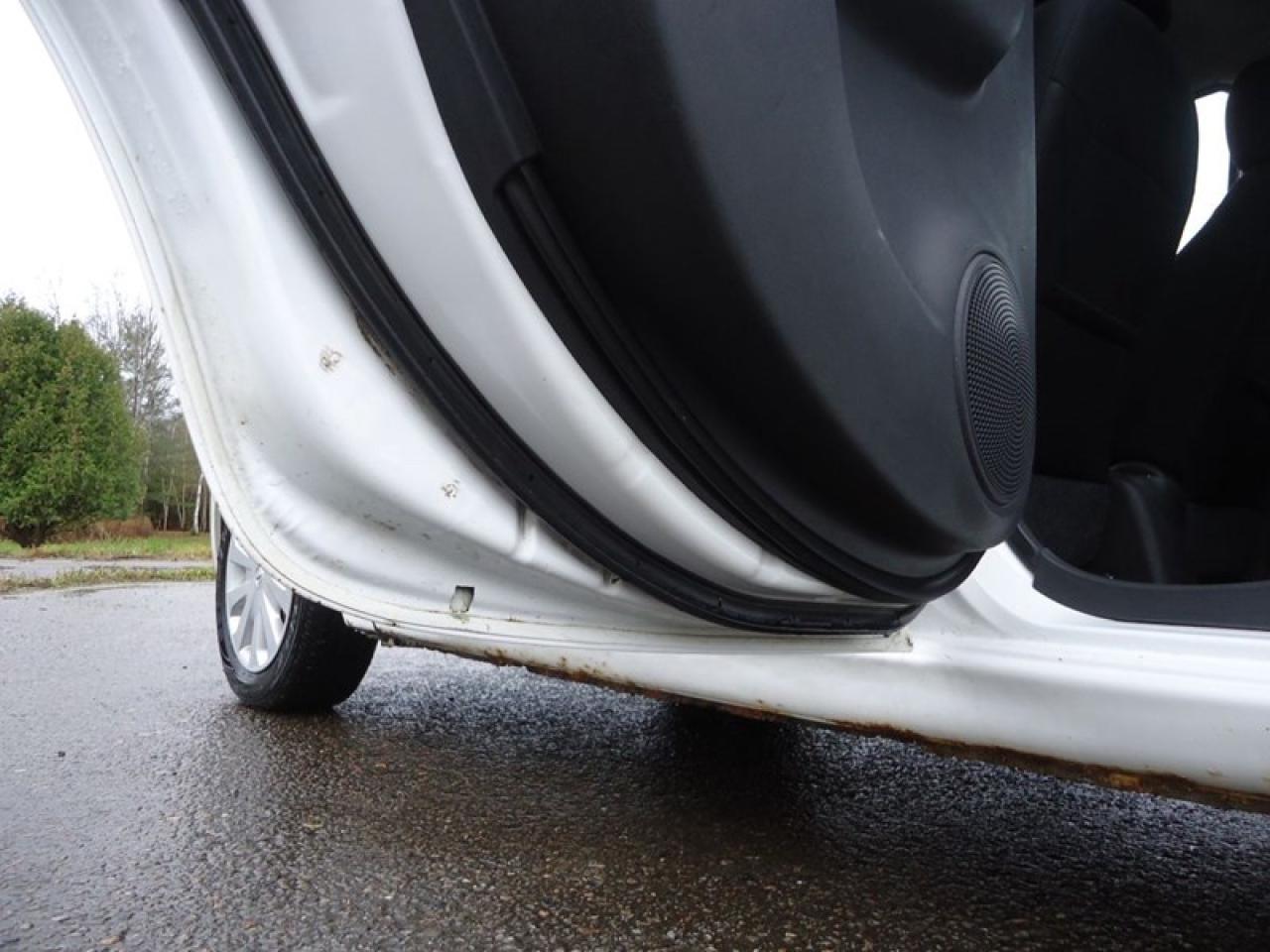 2014 Nissan Versa Note SV Photo