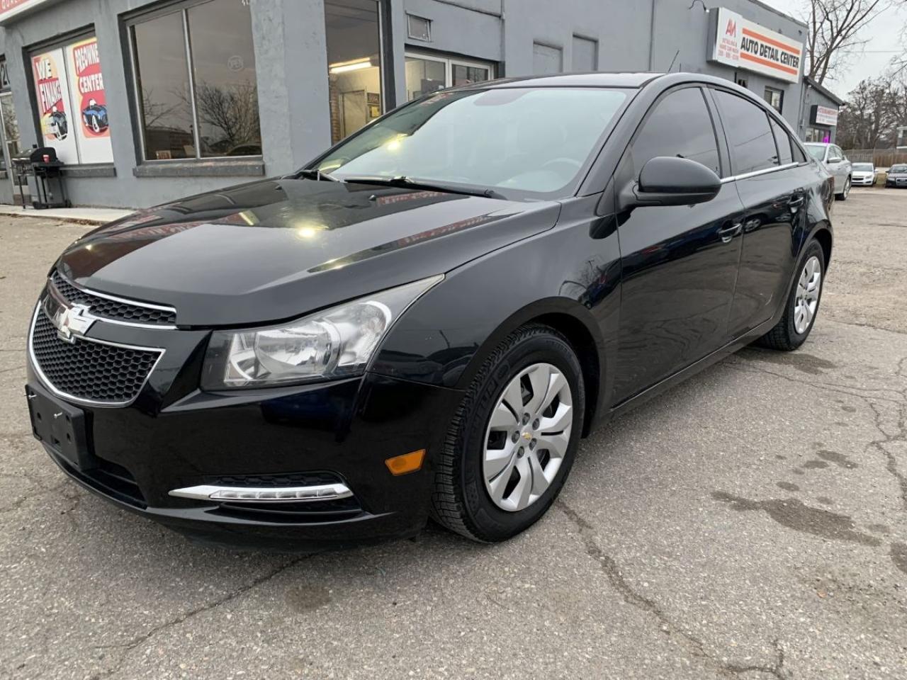 2013 Chevrolet Cruze 1LT Photo0